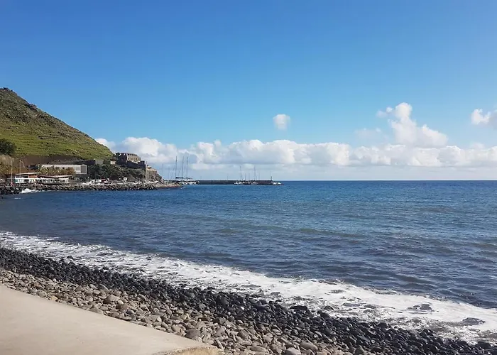 Oasis - Mountainview Machico (Madeira)